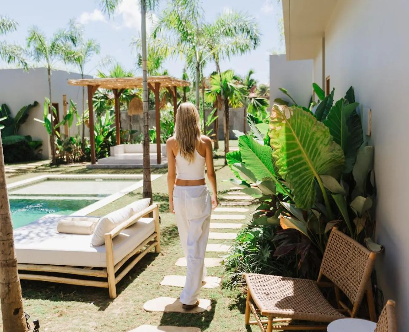 Alma Bingin Boutique Hotel Улувату