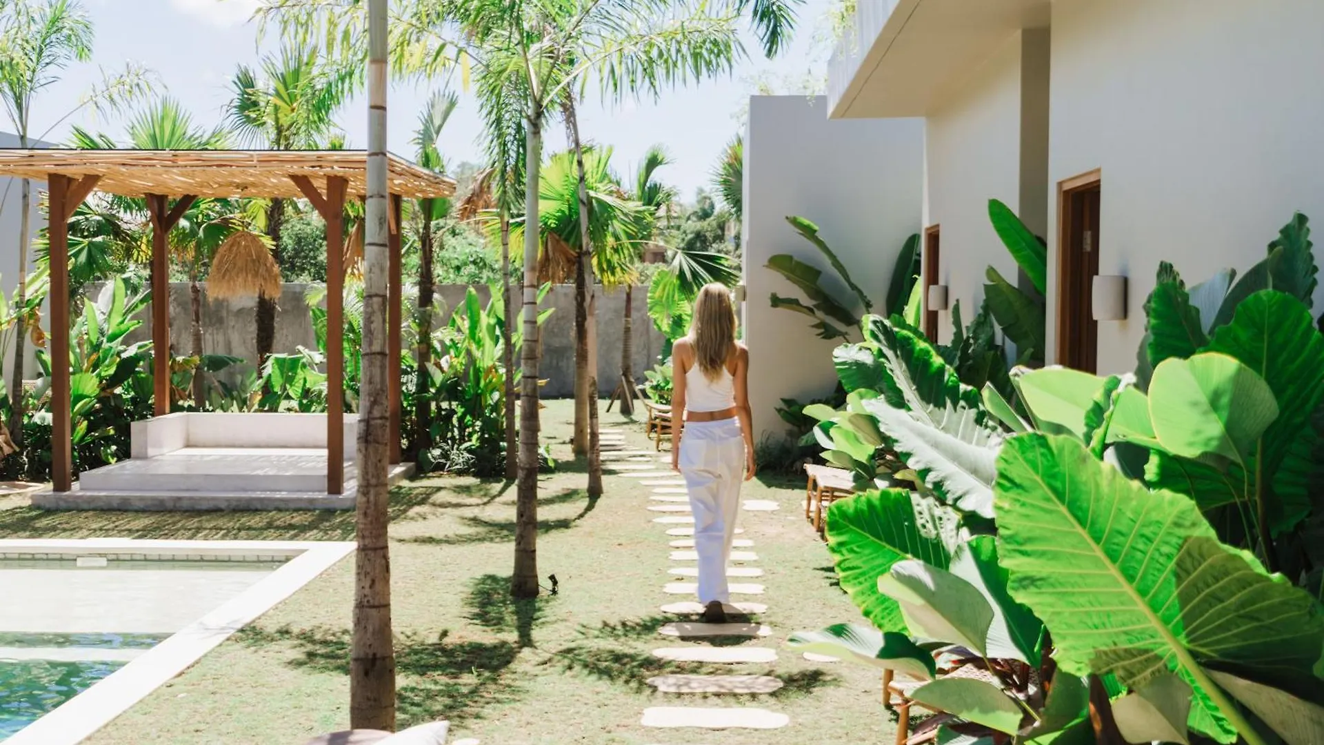 Alma Bingin Boutique Hotel Улувату