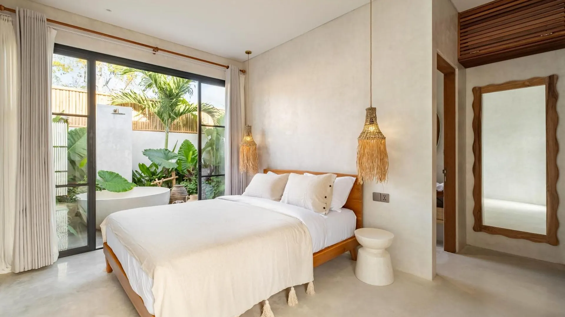 Alma Bingin Boutique Hotel Улувату