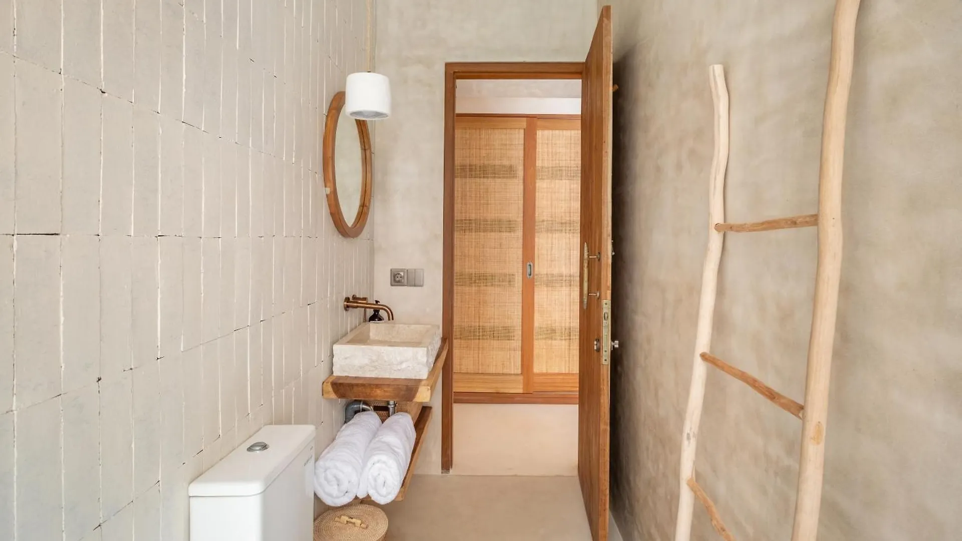 Alma Bingin Boutique Hotel Улувату