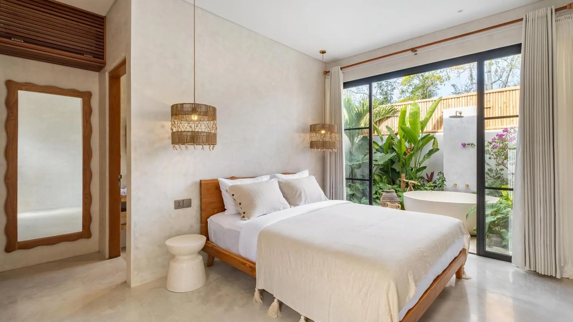 Alma Bingin Boutique Hotel Улувату