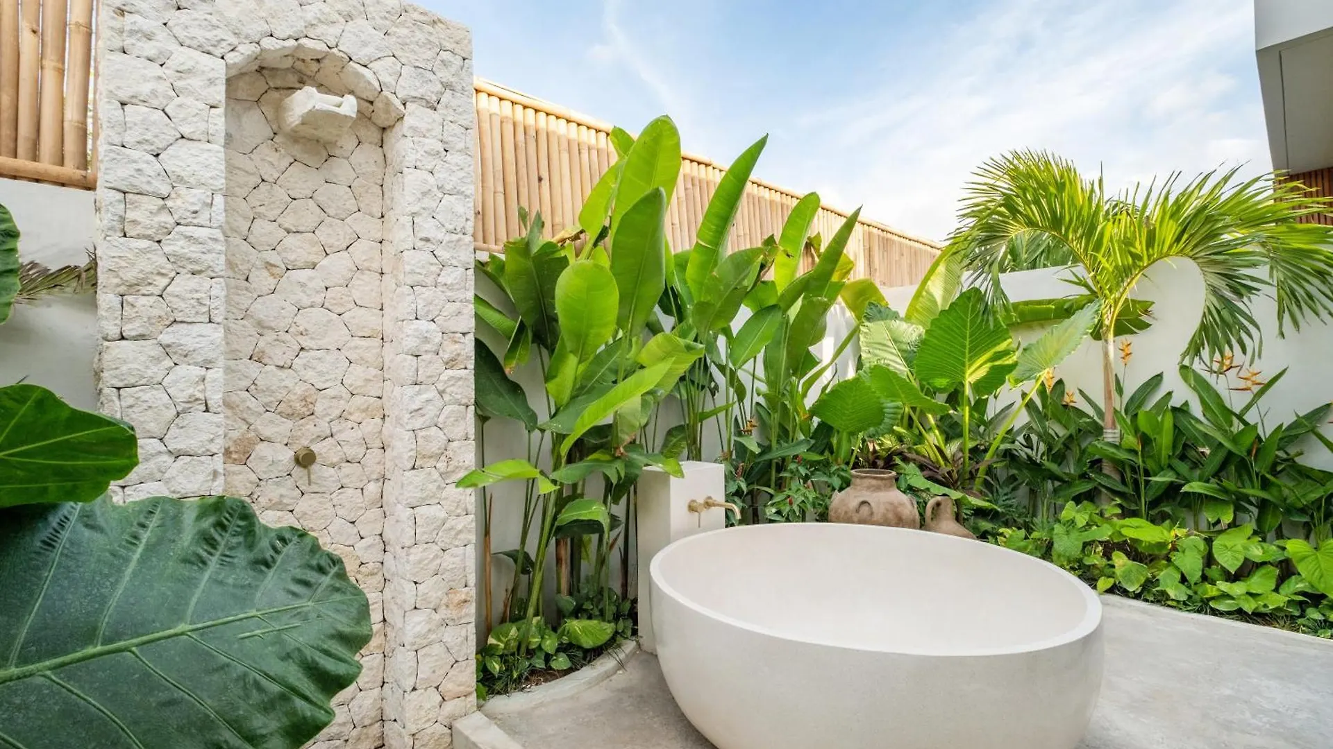 Alma Bingin Boutique Hotel Улувату 0*,  Индонезия