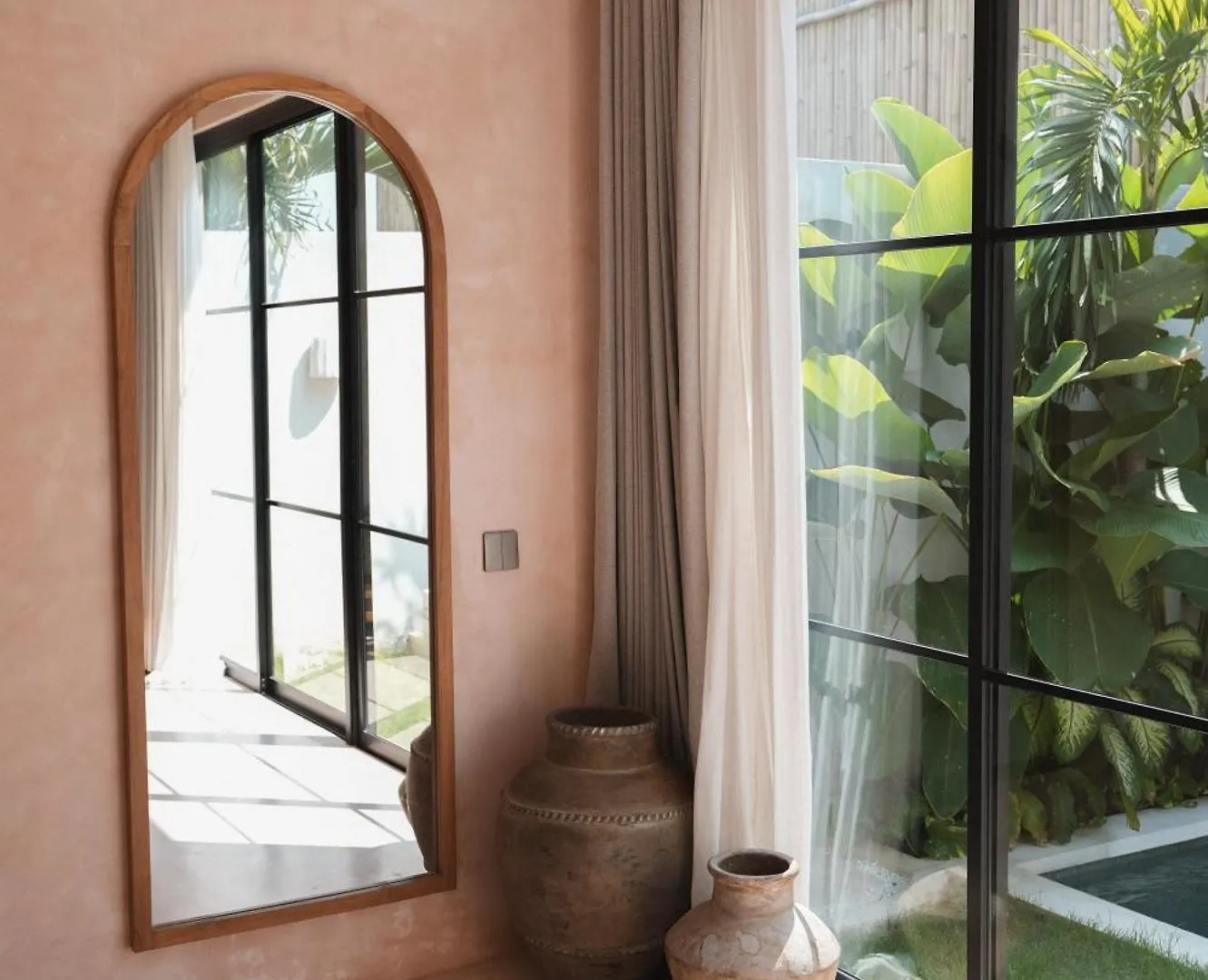 Alma Bingin Boutique Hotel Улувату